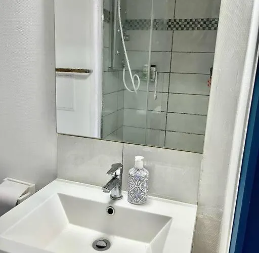 2 Pieces - Place Morny *